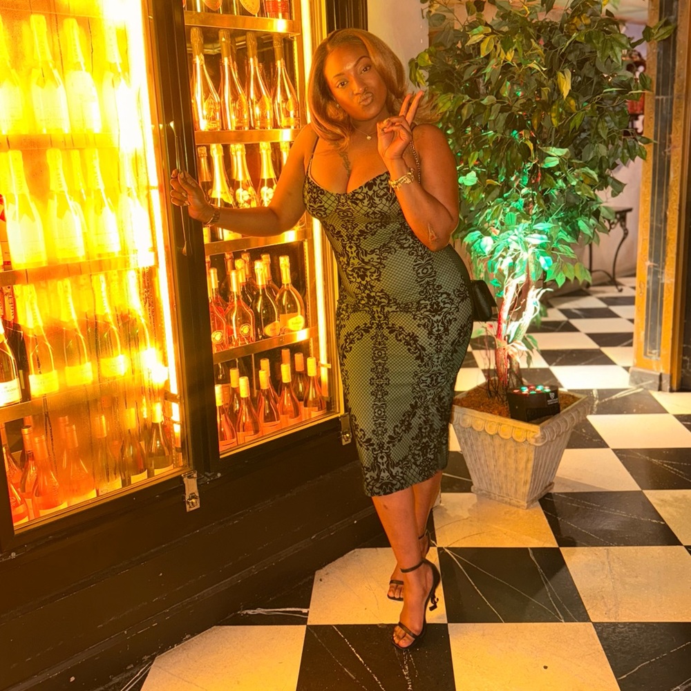 Fashion Nova Black and Green Maxi Dress - Picture 5 of 5